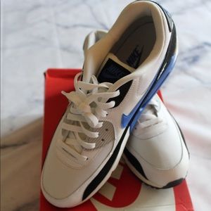 ❌❌SOLD❌❌.  Nike Air Max 90 Essential